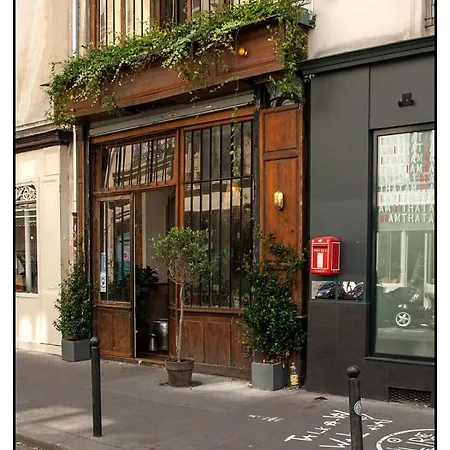 République Proche Du Marais Folie Mericourt * París